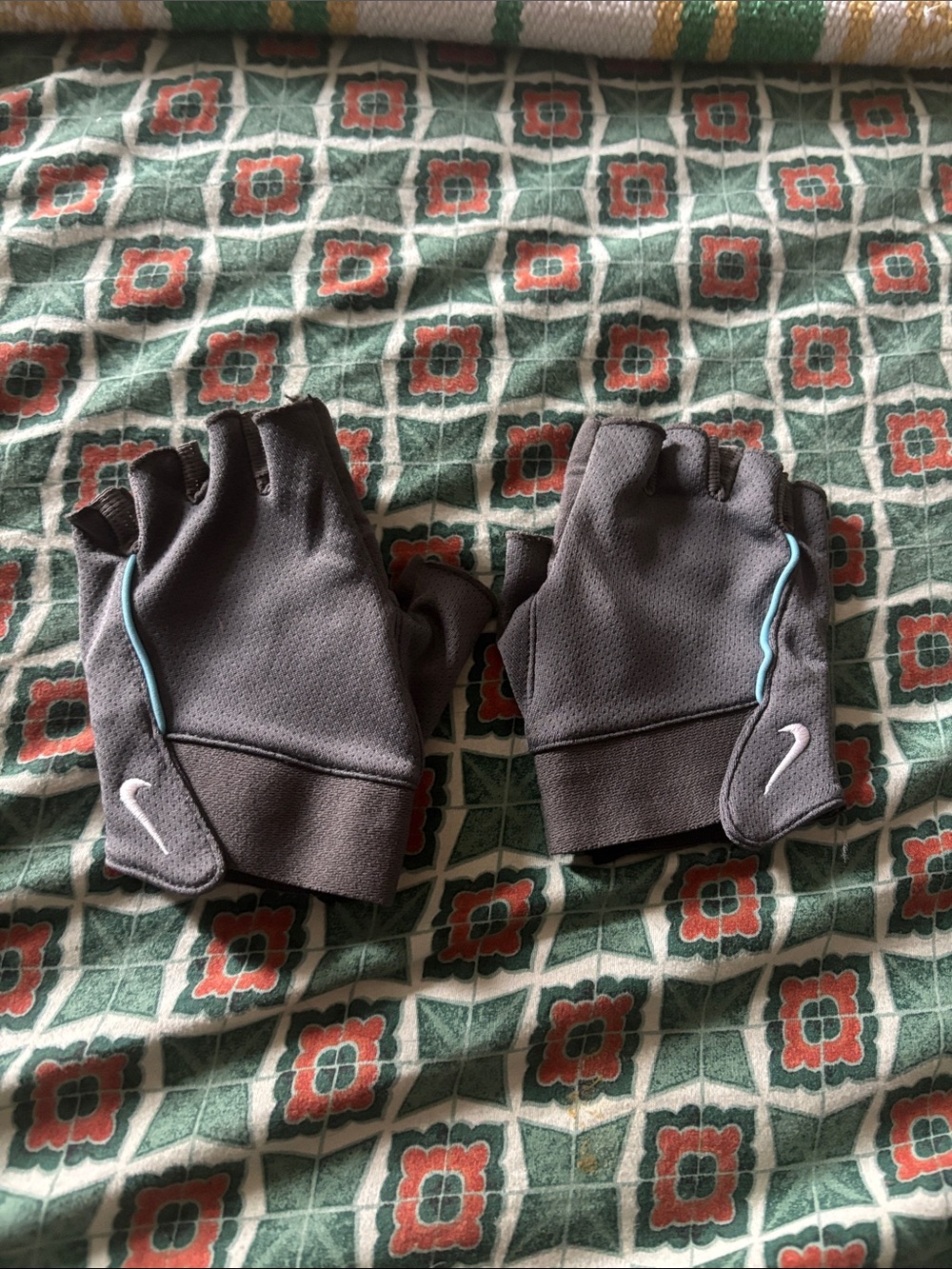 Nike Gray Fingerless Training Gloves with Light Blue Trim
